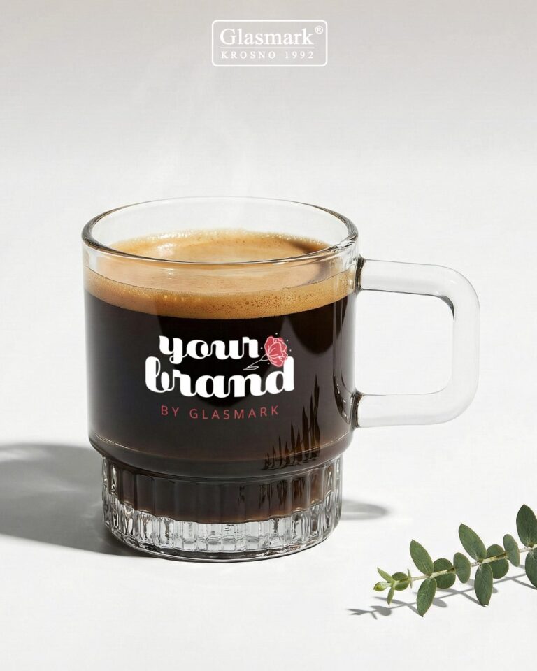 Szklany kubek z nadrukiem Your Brand